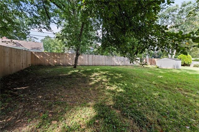 4916 W 57th Terrace, Roeland Park, KS 66205
