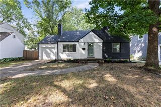 4916 W 57th Terrace, Roeland Park, KS 66205