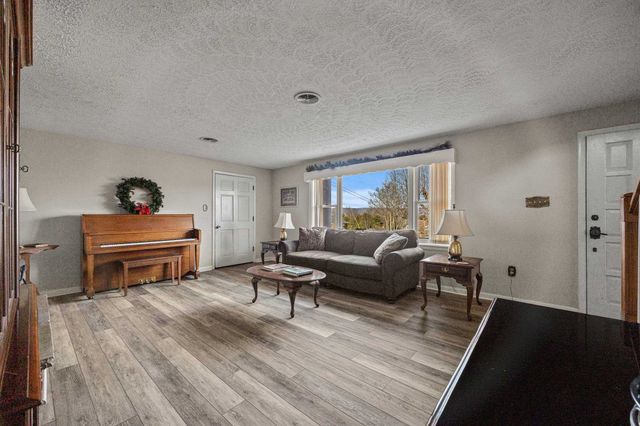 15 PAINTER ST, Luray, VA 22835