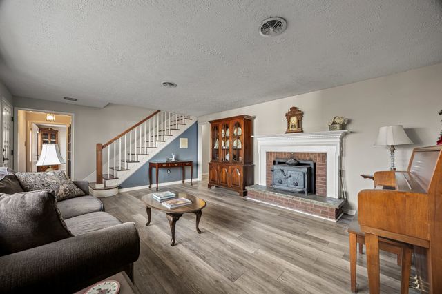 15 PAINTER ST, Luray, VA 22835