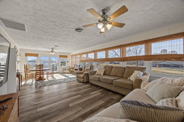 15 PAINTER ST, Luray, VA 22835