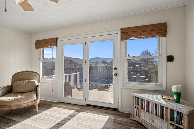 15 PAINTER ST, Luray, VA 22835