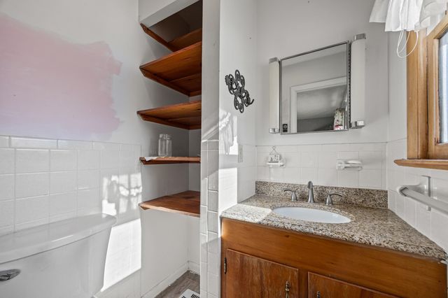 15 PAINTER ST, Luray, VA 22835