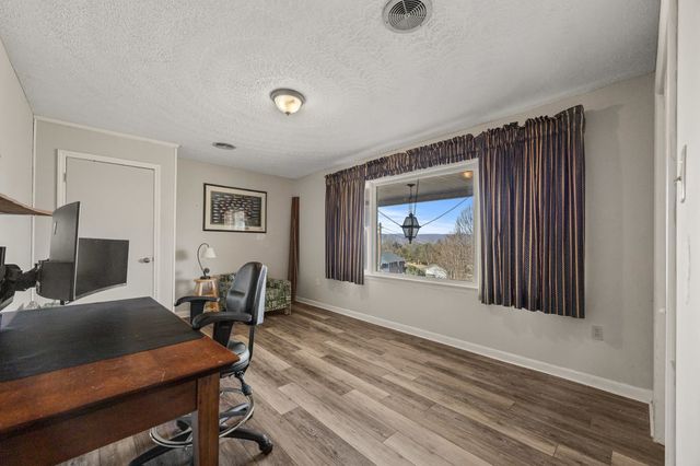 15 PAINTER ST, Luray, VA 22835