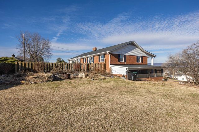 15 PAINTER ST, Luray, VA 22835