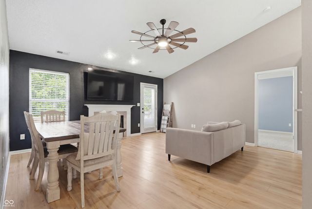 15459 Outside Trail, Noblesville, IN 46060