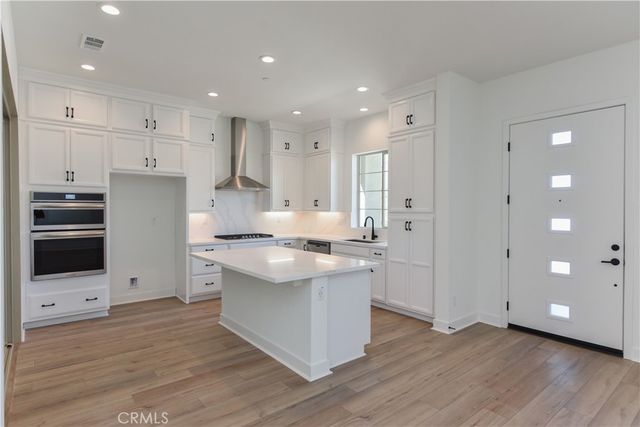 162 Pattern, Irvine, CA 92618