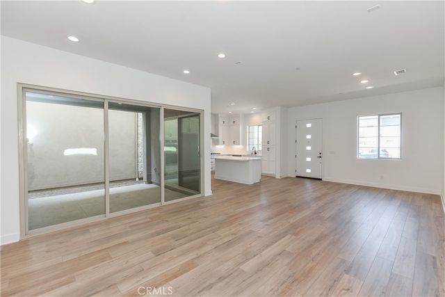 162 Pattern, Irvine, CA 92618