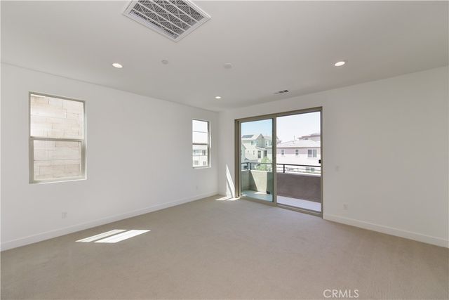 162 Pattern, Irvine, CA 92618