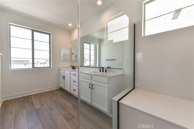 162 Pattern, Irvine, CA 92618