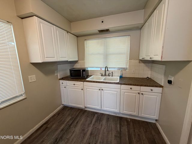 2543 Rosedale Avenue, Toledo, OH 43606