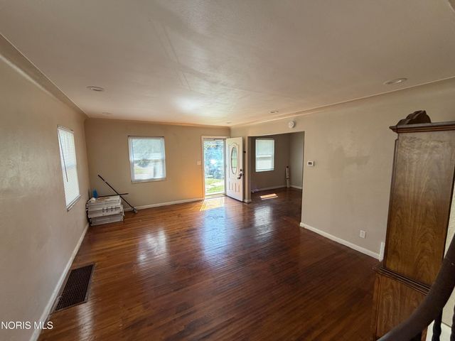 2543 Rosedale Avenue, Toledo, OH 43606