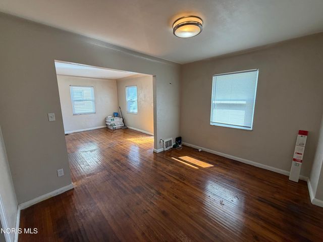 2543 Rosedale Avenue, Toledo, OH 43606