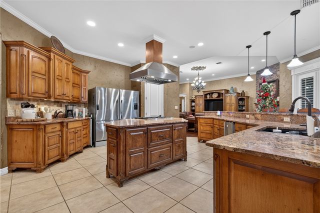 5488 River Trail Dr, Robstown, TX 78380