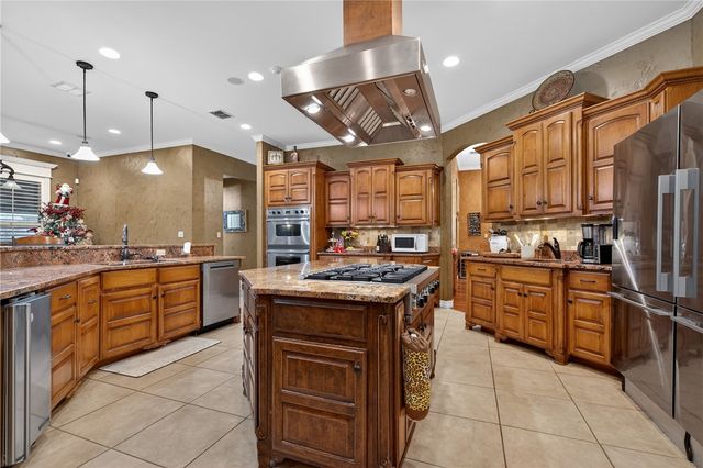 5488 River Trail Dr, Robstown, TX 78380