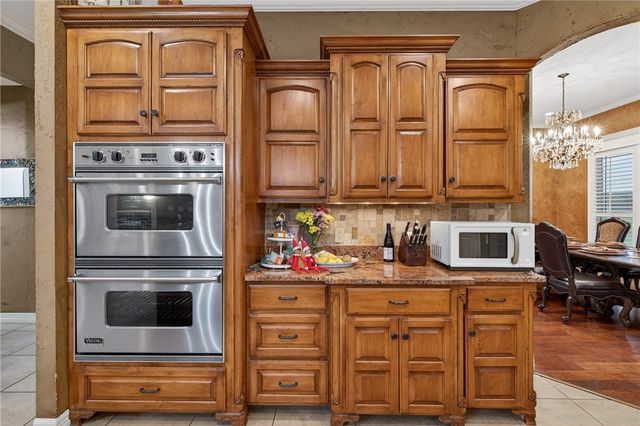 5488 River Trail Dr, Robstown, TX 78380