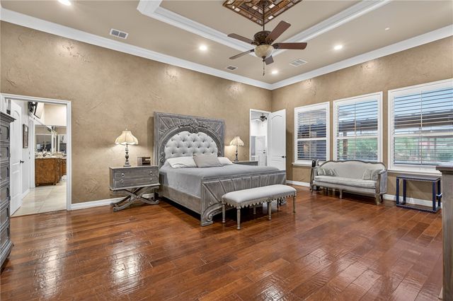 5488 River Trail Dr, Robstown, TX 78380