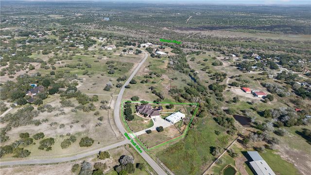 5488 River Trail Dr, Robstown, TX 78380