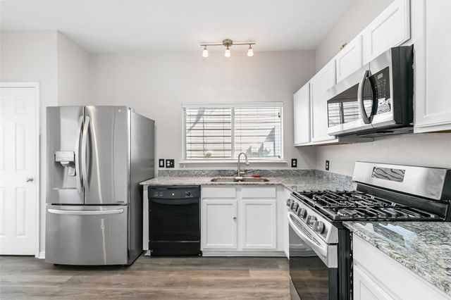 1233 Verde Trails Drive, Houston, TX 77073