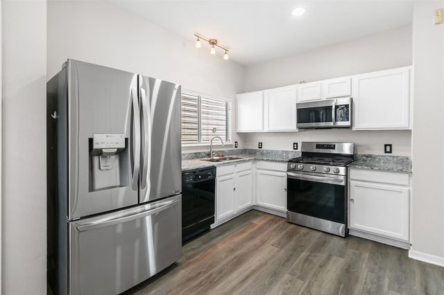 1233 Verde Trails Drive, Houston, TX 77073