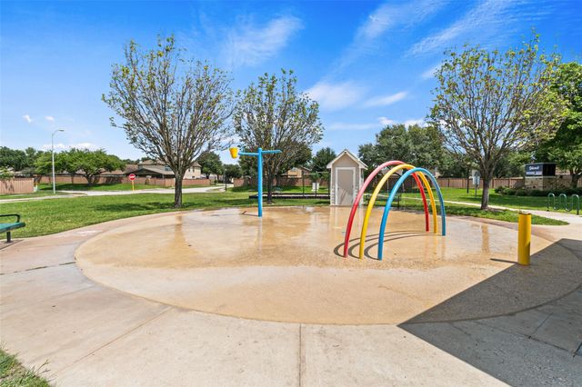 1233 Verde Trails Drive, Houston, TX 77073