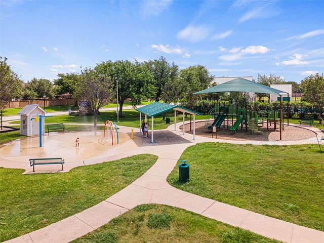 1233 Verde Trails Drive, Houston, TX 77073