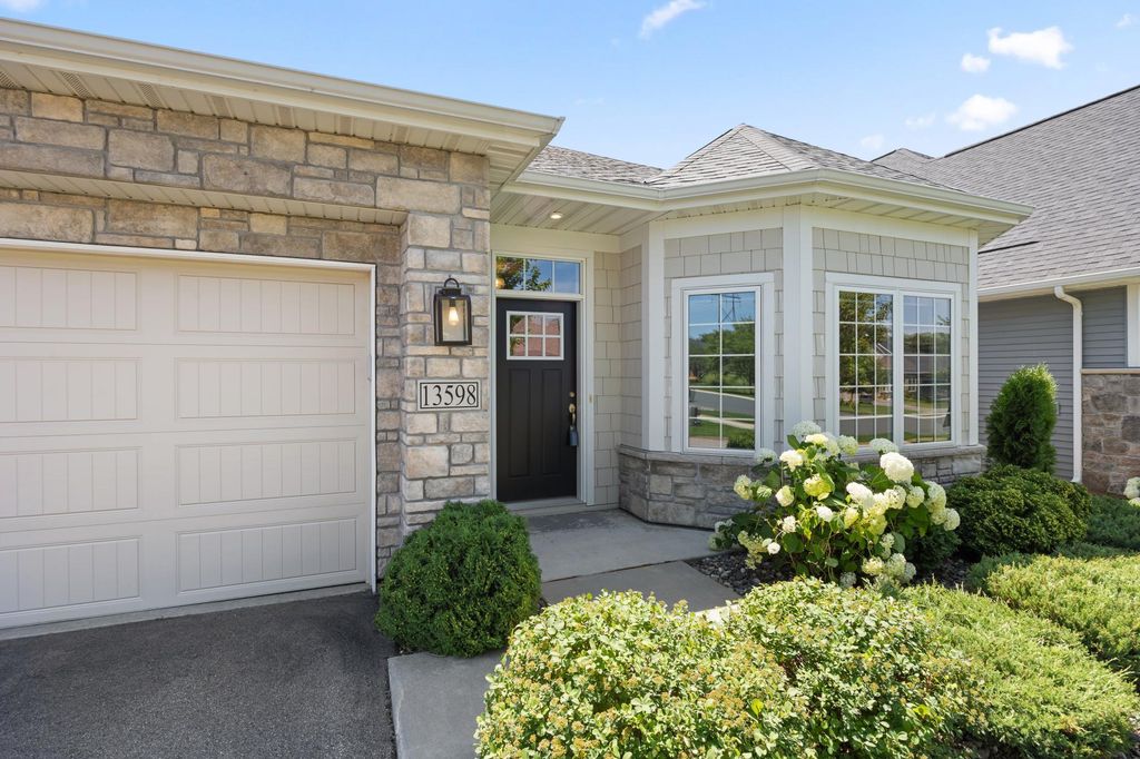 13598 Crownline Drive NE, Prior Lake, MN 55372 — photo 2