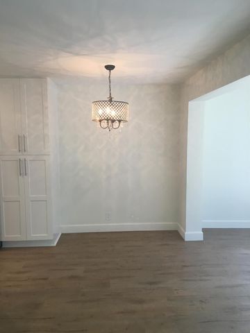 27 East Road, Delray Beach, FL 33483