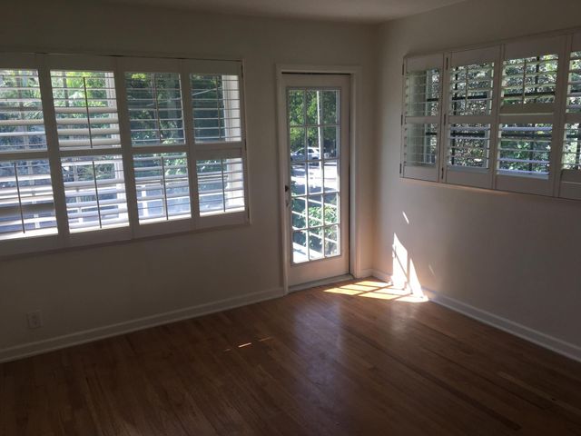 27 East Road, Delray Beach, FL 33483