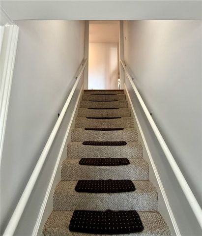 196 Bulgarmarsh Road, Tiverton, RI 02878