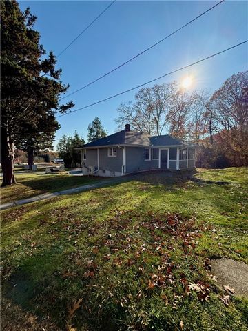 196 Bulgarmarsh Road, Tiverton, RI 02878