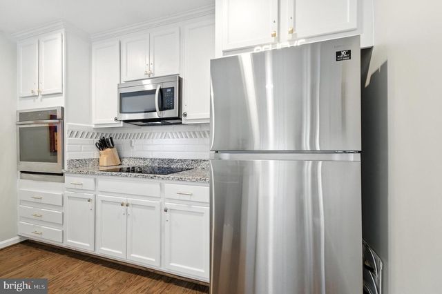 1052 OWENS RD, Oxon Hill, MD 20745