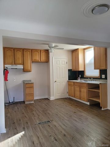 19180 Ardmore Street, Detroit, MI 48235