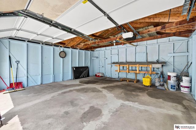 3730 Himebaugh Avenue, Omaha, NE 68111