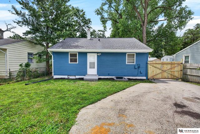 3730 Himebaugh Avenue, Omaha, NE 68111