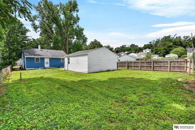 3730 Himebaugh Avenue, Omaha, NE 68111