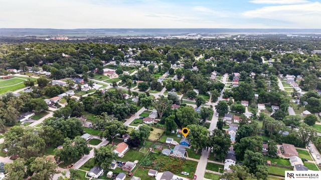 3730 Himebaugh Avenue, Omaha, NE 68111