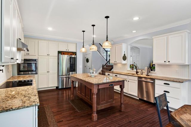 1529 Shaker Run Boulevard, Turtle Creek Twp, OH 45036