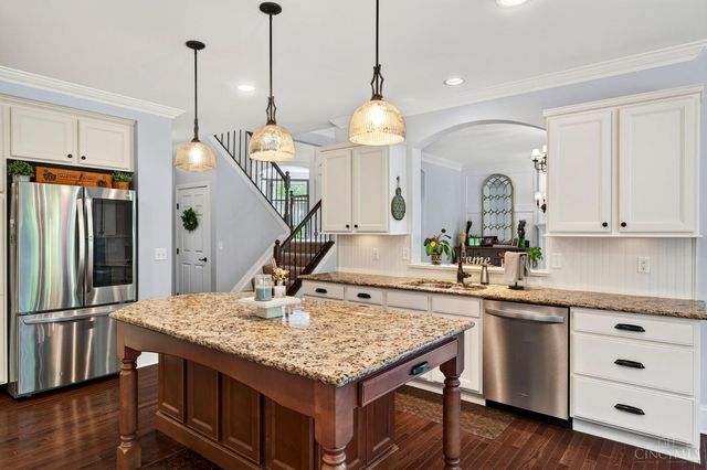 1529 Shaker Run Boulevard, Turtle Creek Twp, OH 45036