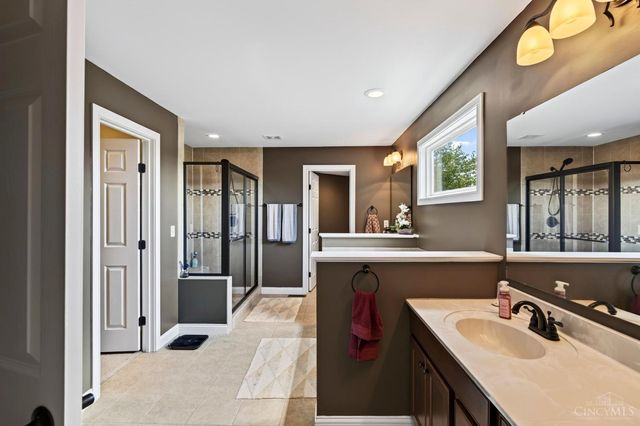 1529 Shaker Run Boulevard, Turtle Creek Twp, OH 45036