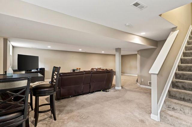 1529 Shaker Run Boulevard, Turtle Creek Twp, OH 45036