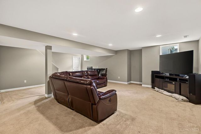 1529 Shaker Run Boulevard, Turtle Creek Twp, OH 45036