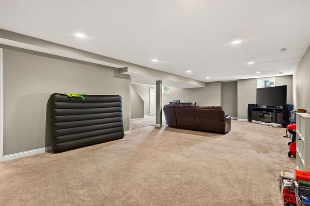 1529 Shaker Run Boulevard, Turtle Creek Twp, OH 45036