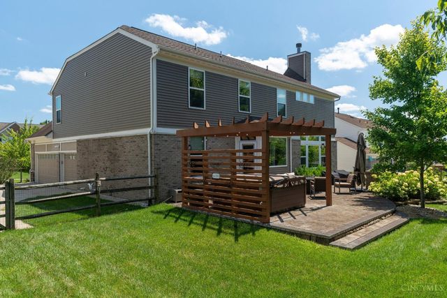 1529 Shaker Run Boulevard, Turtle Creek Twp, OH 45036