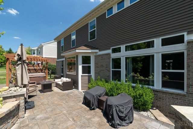 1529 Shaker Run Boulevard, Turtle Creek Twp, OH 45036