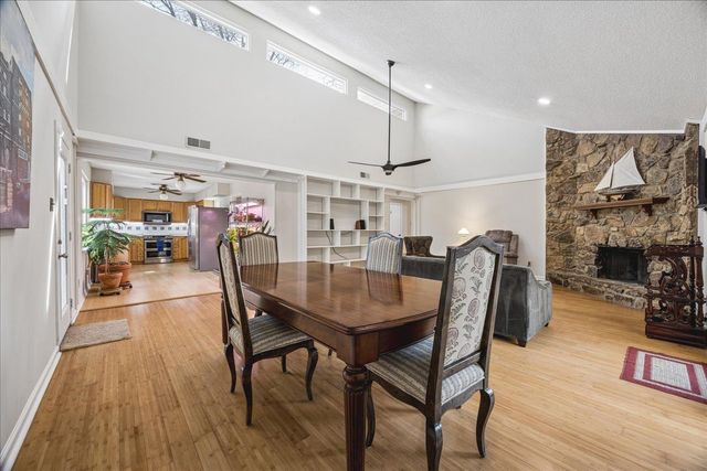 8255 HARDWOOD CV, Memphis, TN 38016