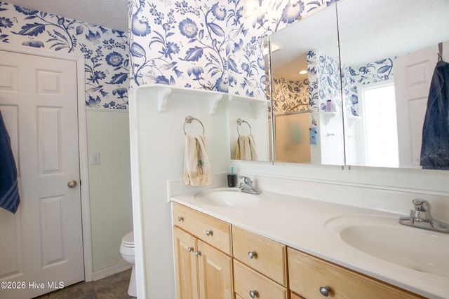 340 Queens Cove Way, Carthage, NC 28327