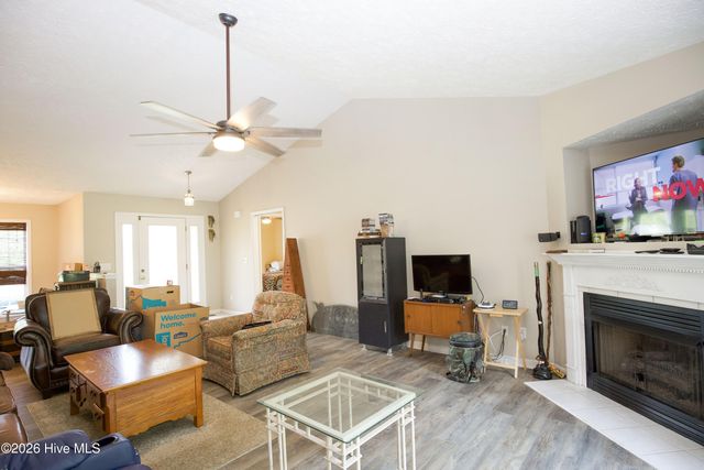 340 Queens Cove Way, Carthage, NC 28327