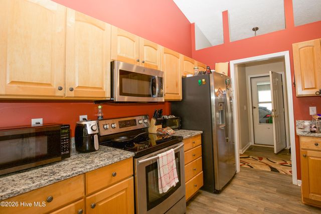 340 Queens Cove Way, Carthage, NC 28327