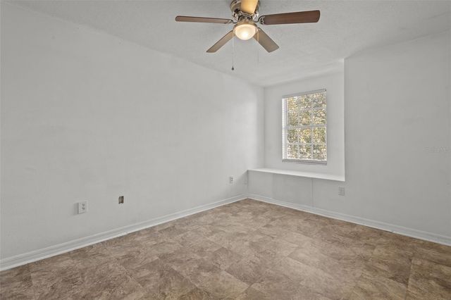 12828 KINGS LAKE DRIVE, Gibsonton, FL 33534